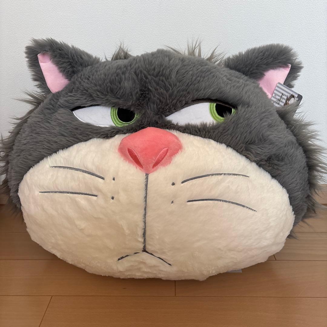 ☆新品、タグ付 ☆ディズニー ルシファー コストコ クッション - メルカリ