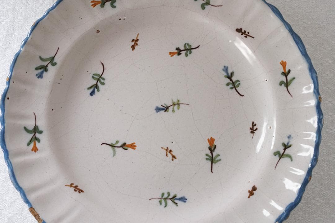 フランスアンティーク 　18世紀　南仏　色絵付け　陶器皿　22.3cm