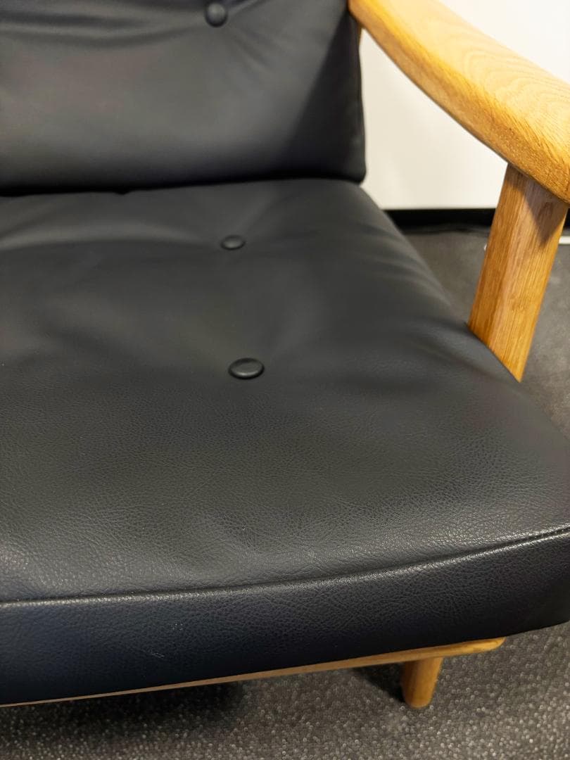 マルニ60　フレームチェア ハイバック1シーター（1つ目）