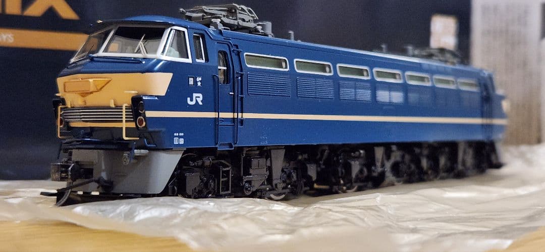 TOMIX HO-2517 EF66形電気機関車(特急牽引機プレステージモデル)