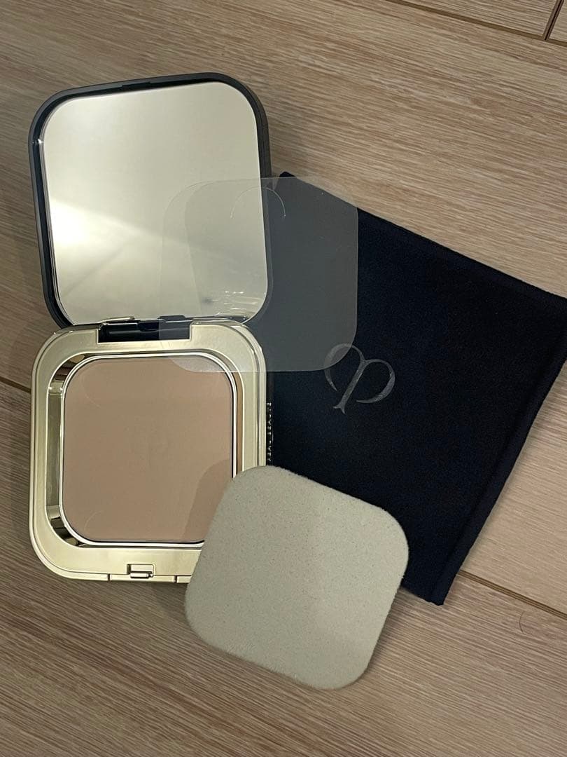 クレドポー プードルコンパクトエサンシエルｎ