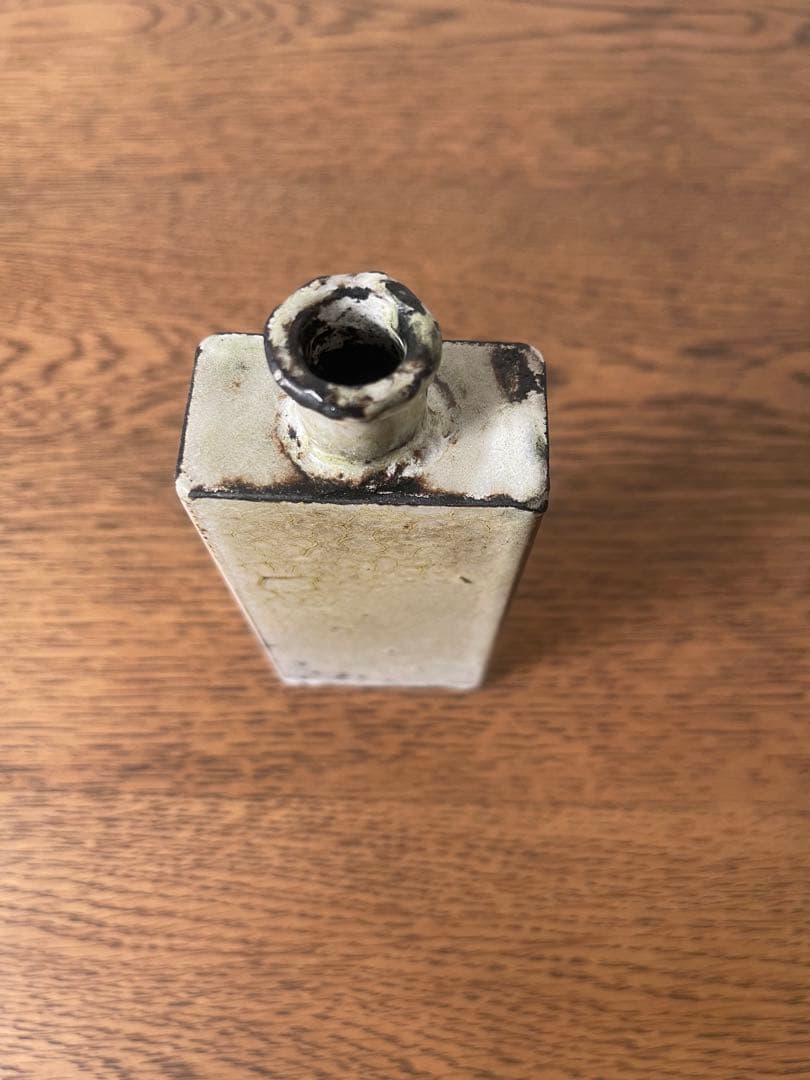 大山求 琺瑯花入