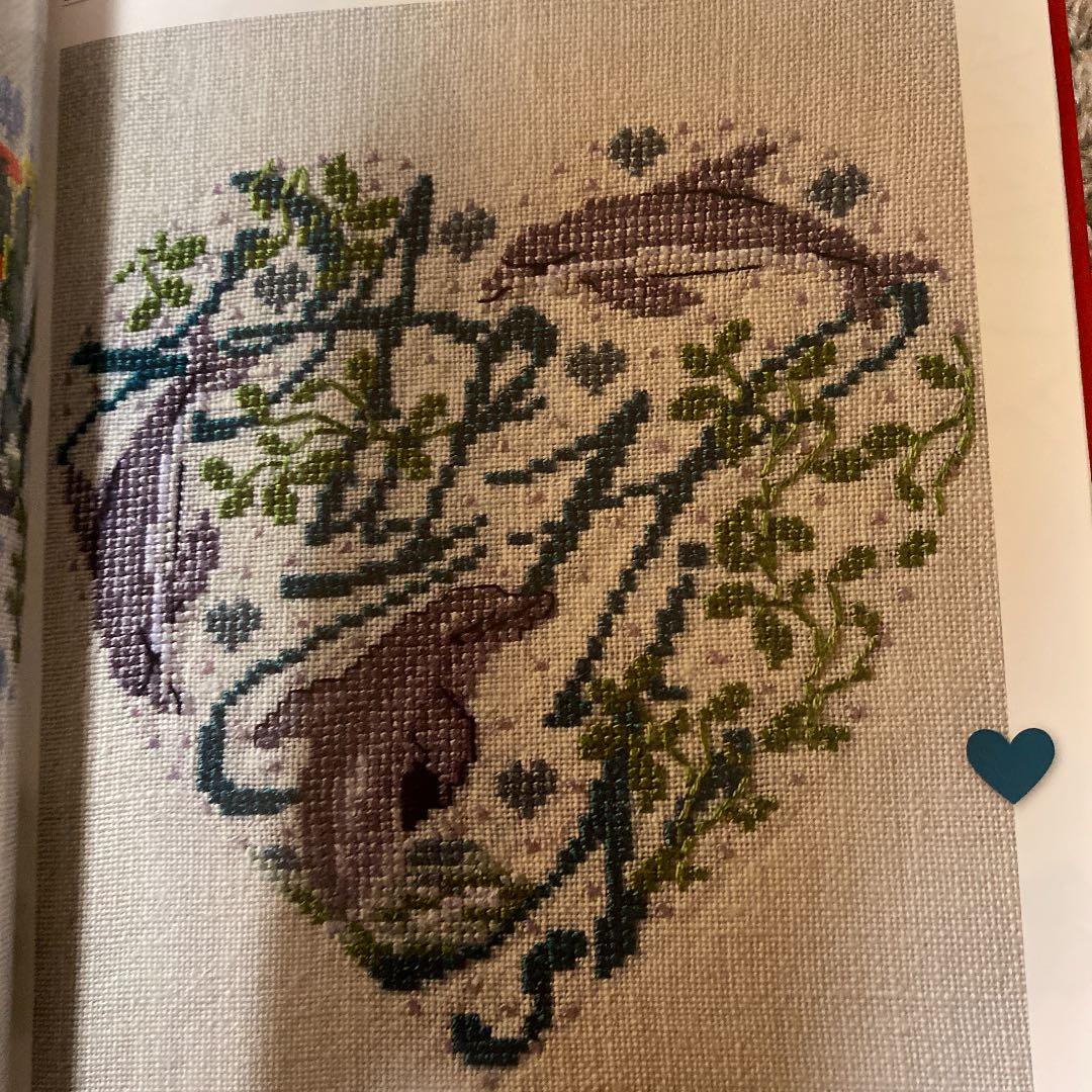 Les Coeurs d'isa 70coeurs　クロスステッチ洋書