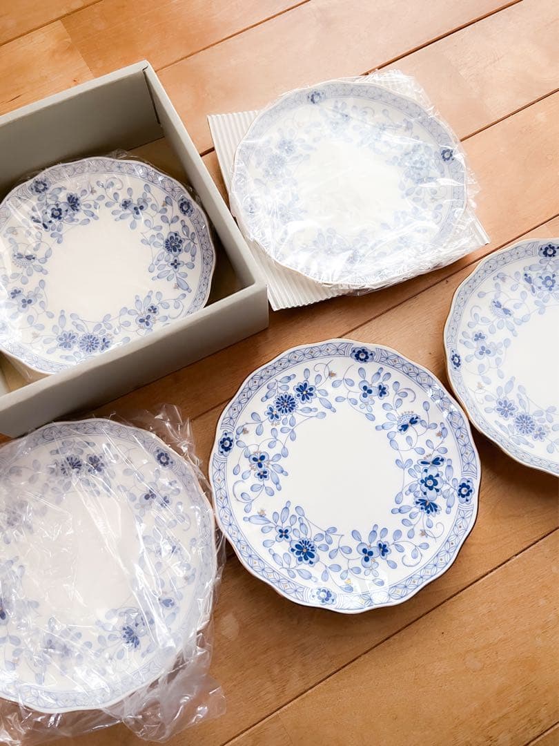 ナルミ ケーキプレート5枚＋カップ&ソーサー 5枚セット