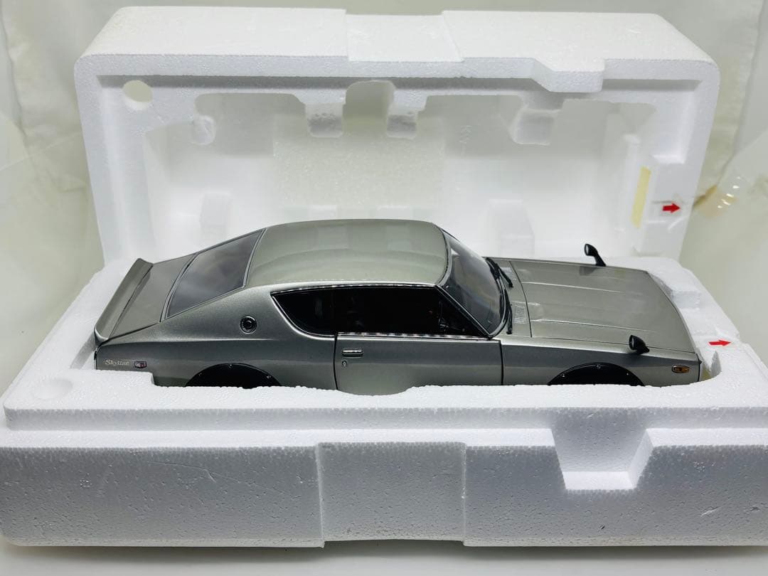 1/18京商KYOSHO 日産スカイライ2000GTR(KPGC1 10)美品