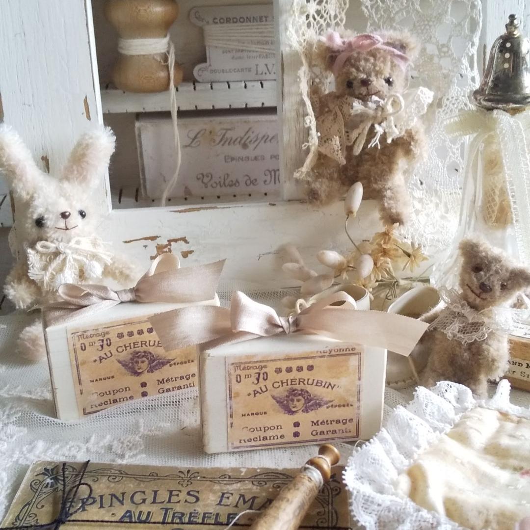 **可愛いアンティークラベルの小包box風♡**