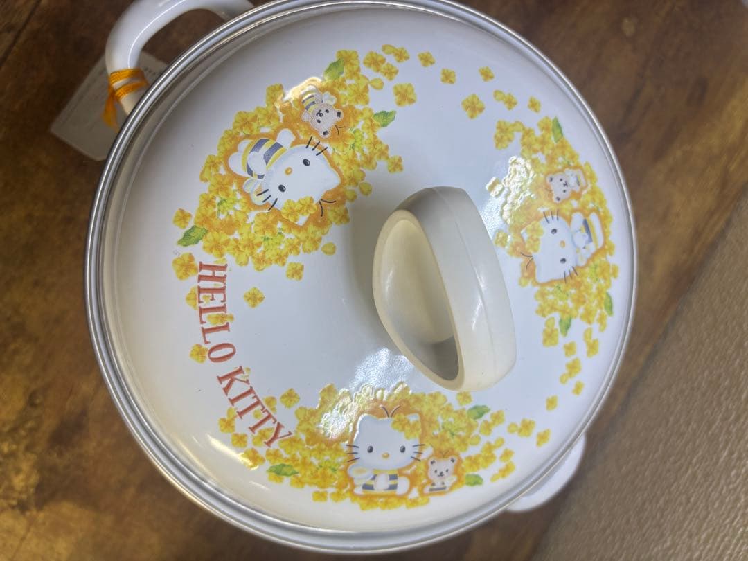 Sanrio ハローキティ ミツバチ ホーロー両手鍋 2個セット 新品 2005