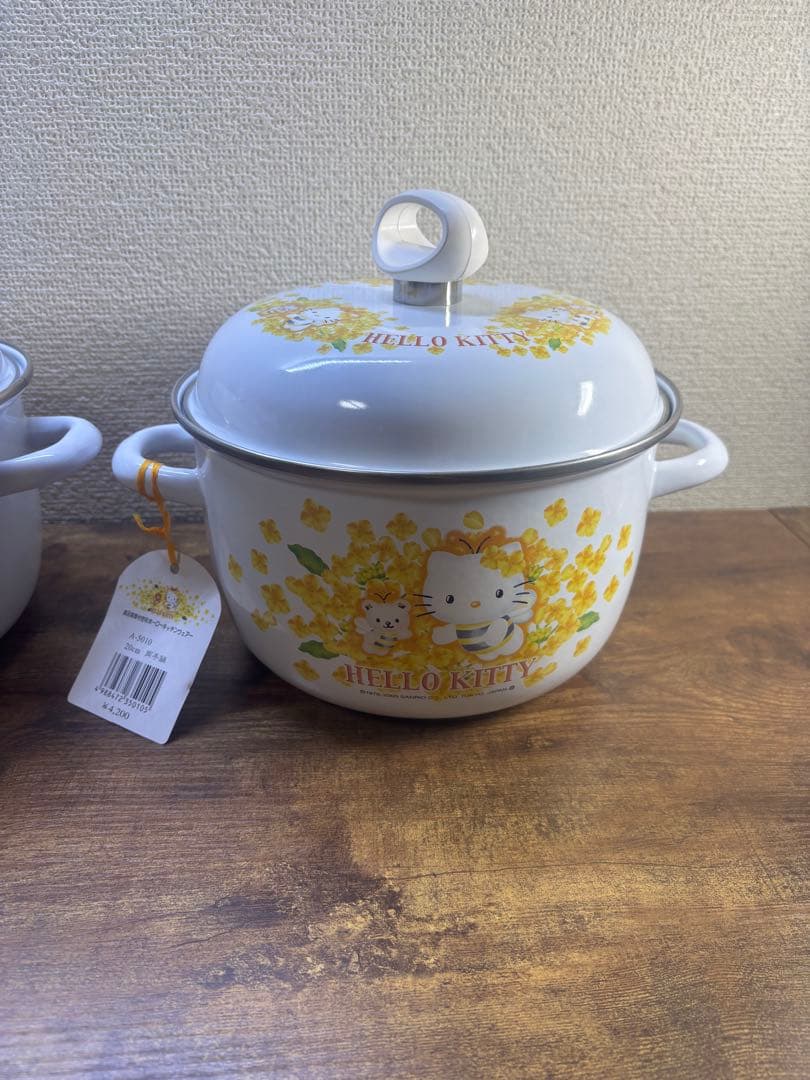 Sanrio ハローキティ ミツバチ ホーロー両手鍋 2個セット 新品 2005
