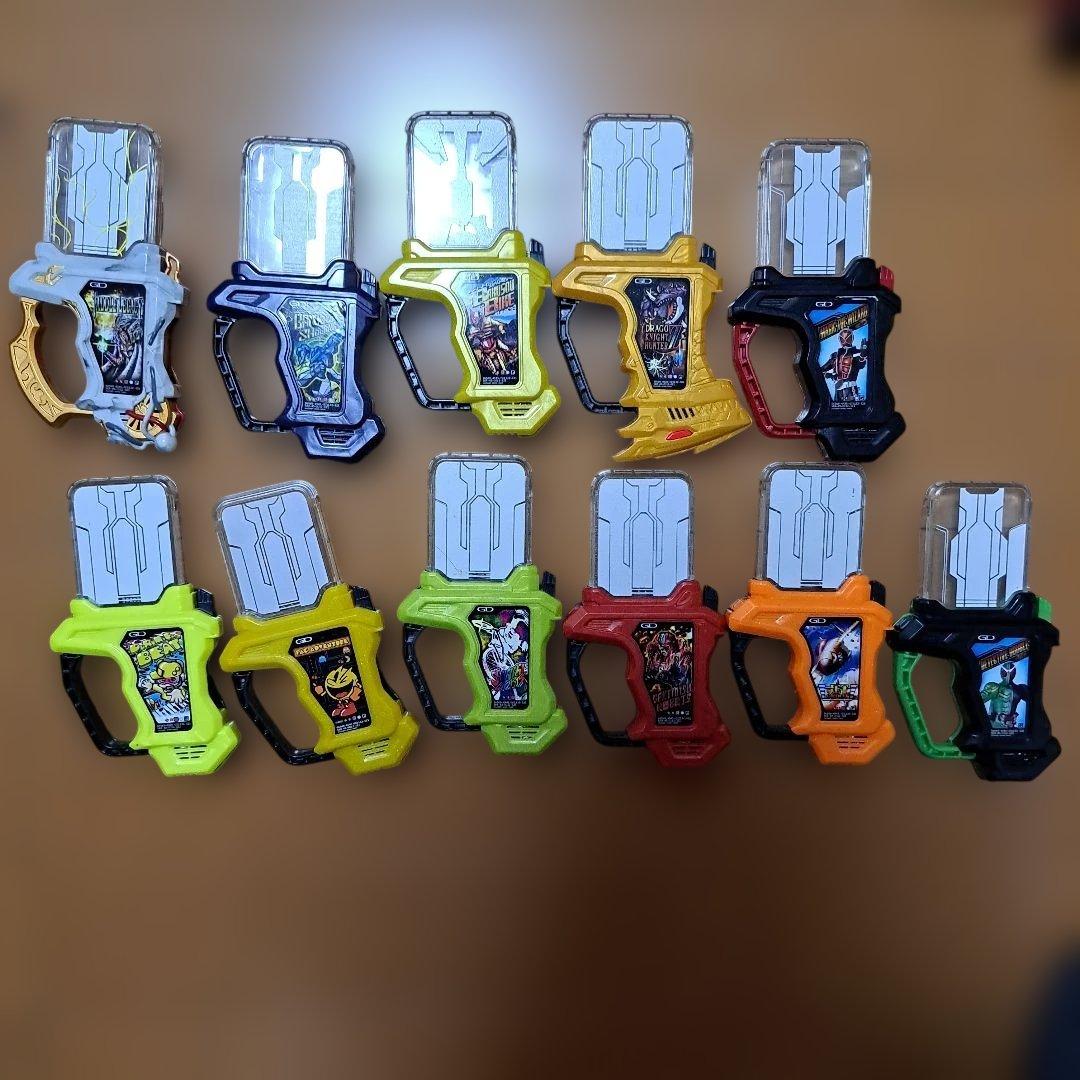 仮面ライダービルド エグゼイドDX等おもちゃ類まとめ売り - メルカリ