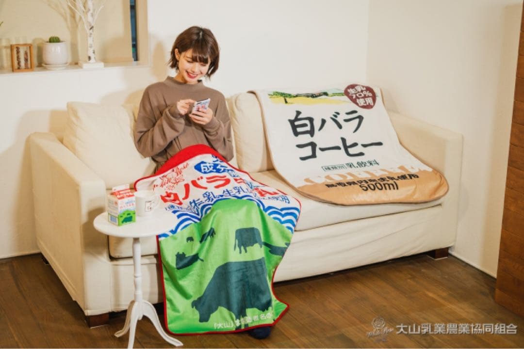 新品　白バラ牛乳　ブランケット　完売品
