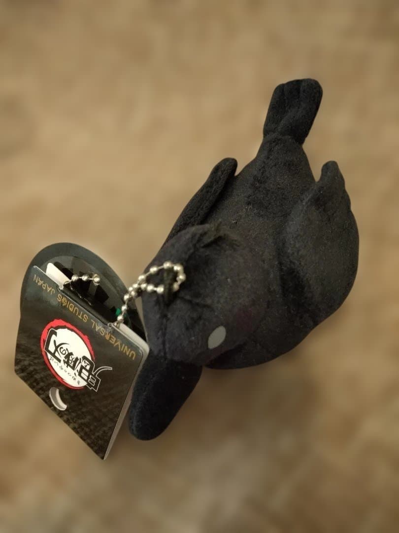 ユニバーサルスタジオジャパン「鬼滅の刃」鎹鴉とチュン太郎マスコット