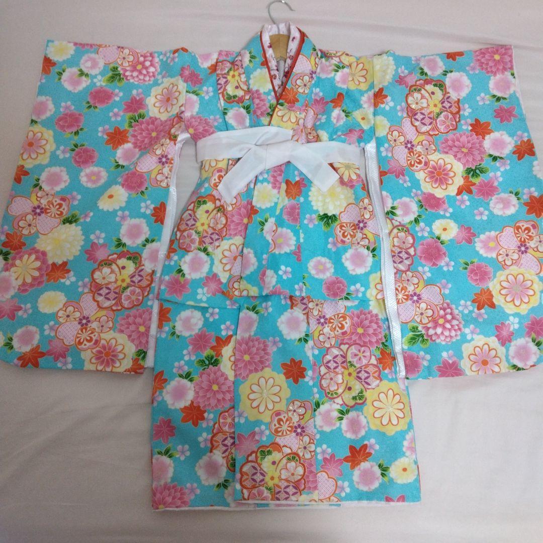 七五三8点①花刺繍被布着②着物③花刺繍襟長襦袢④髪飾り⑤ファー⑥足袋⑦草履⑧巾着