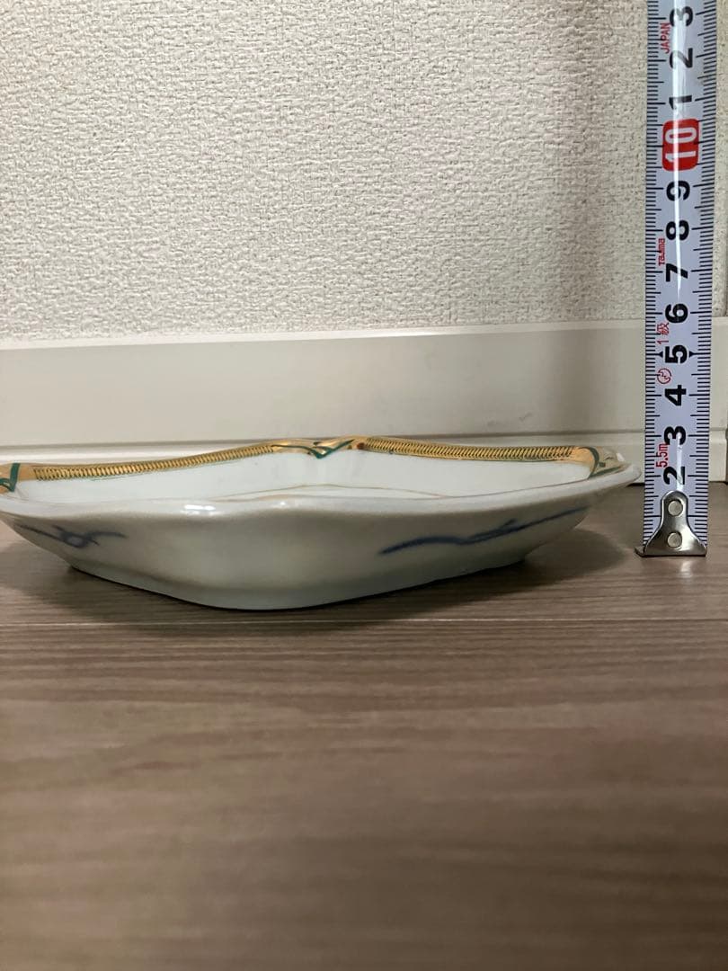 【未確認】古伊万里焼き 手描き 色絵金彩 四方皿 10枚