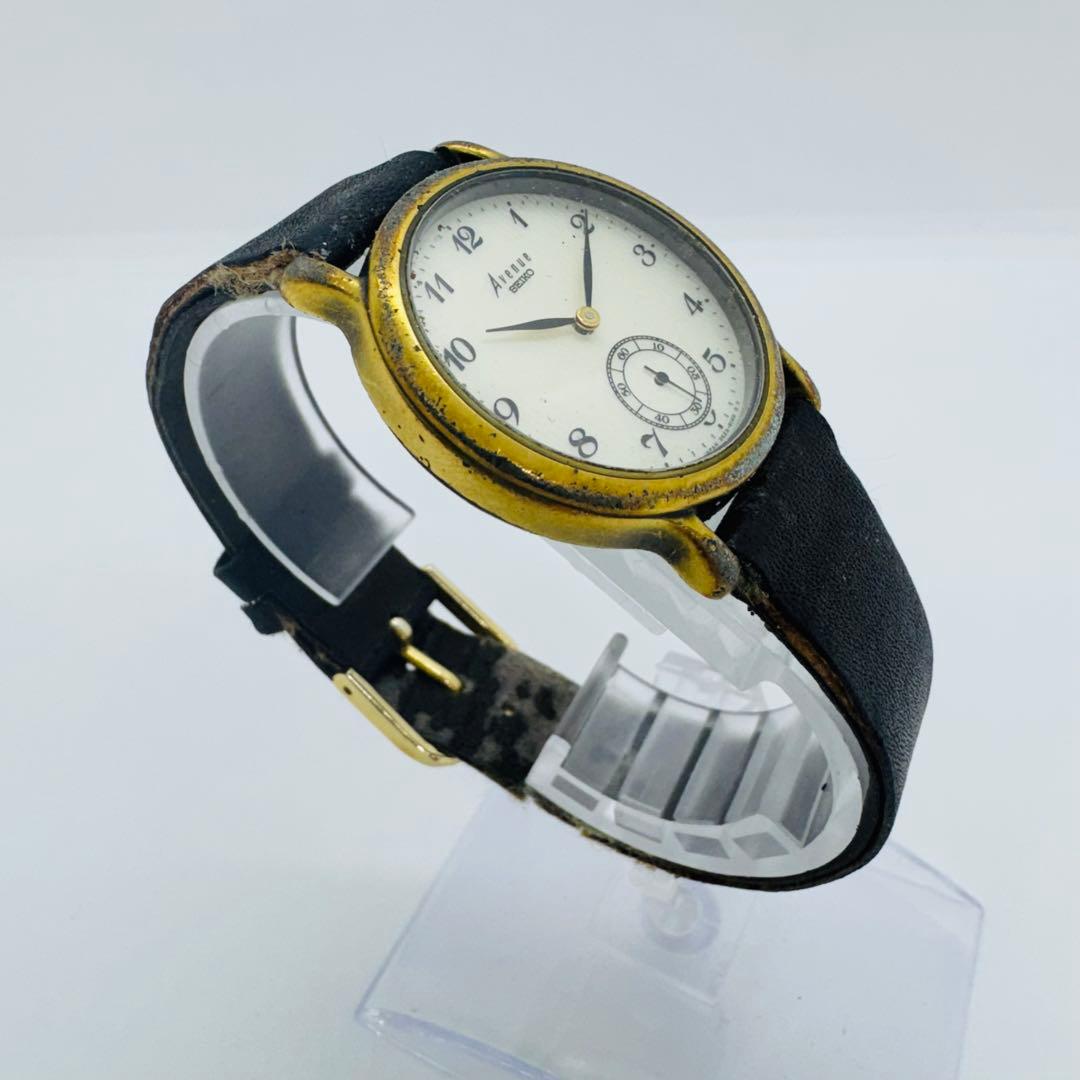 ✨SEIKO✨セイコー✨アベニュー✨ホワイト文字盤✨2K23-6120✨腕時計✨