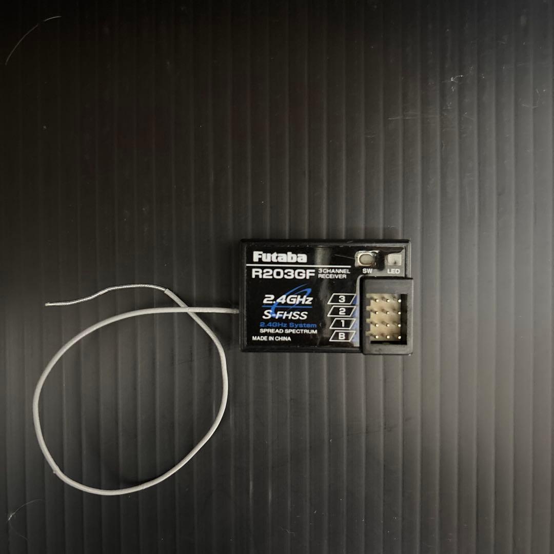 Futaba 3PV 2.4GHz ラジコン送信機&受信機