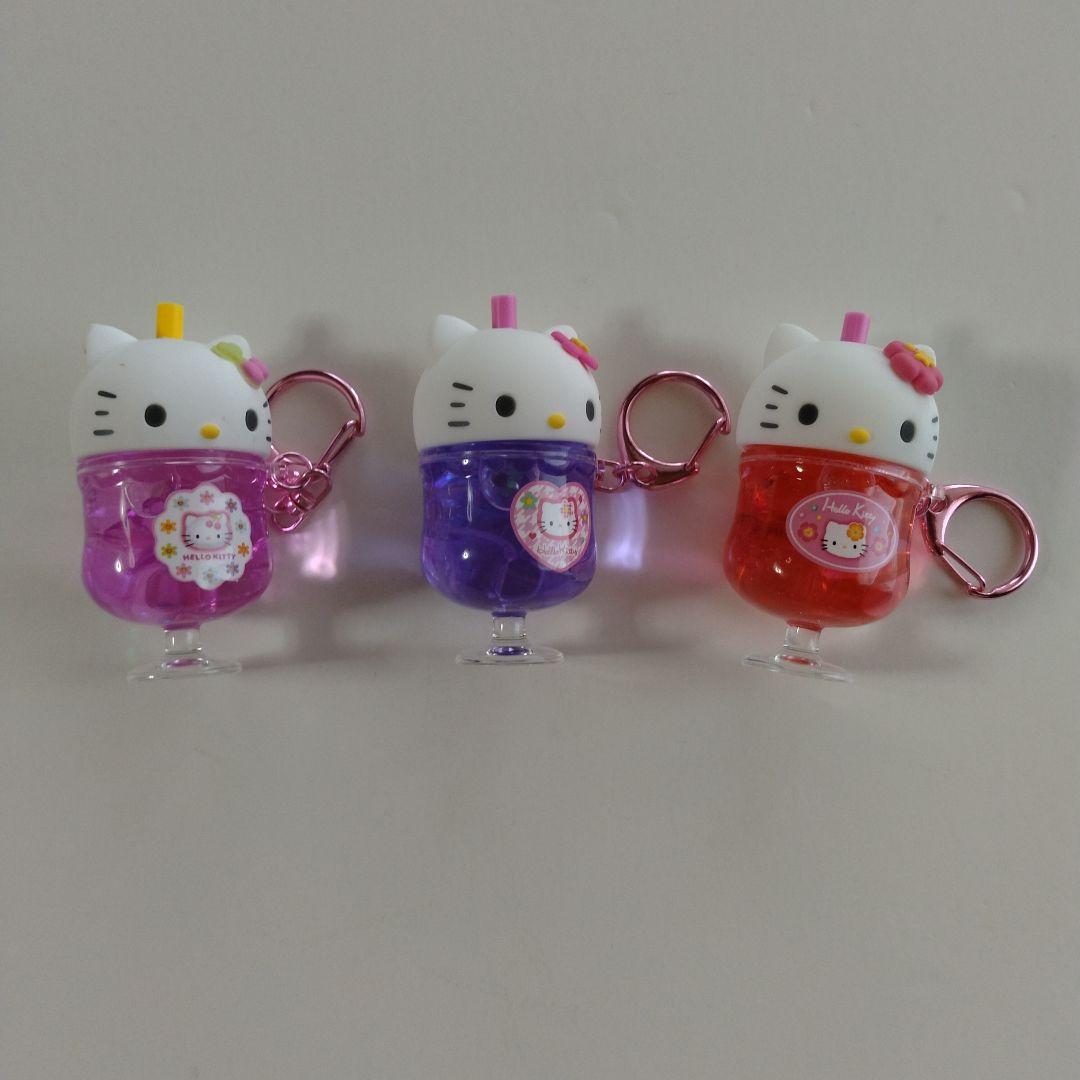 ハローキティ 90s カラフルソーダキーホルダー 3種 - メルカリ