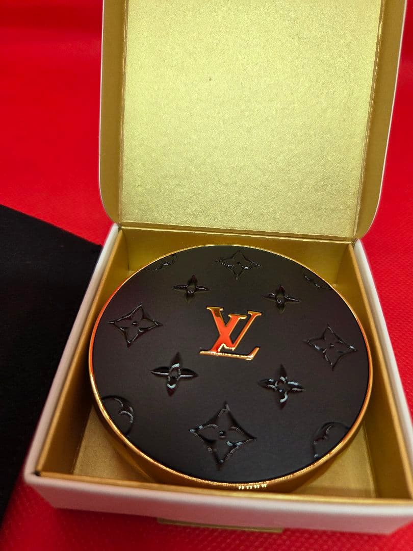 ルイヴィトン LV オンブル アイシャドウ OMBRES 450