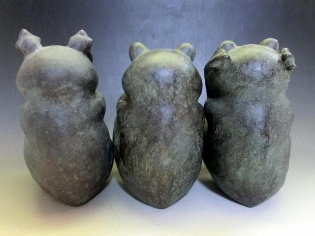 置物■蛙 カエル（見ざる聞かざる言わざる）石膏オブジェ かえる 時代物 骨董品■