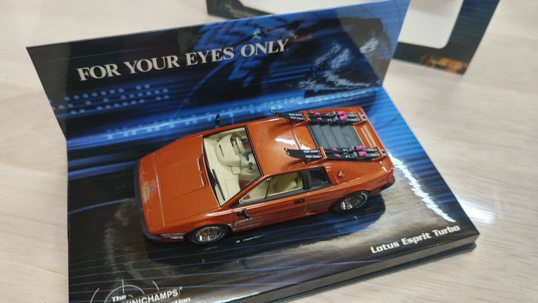 Lotus Esprit Turbo ジェームスボンド007 ミニカー 1/43 - メルカリ