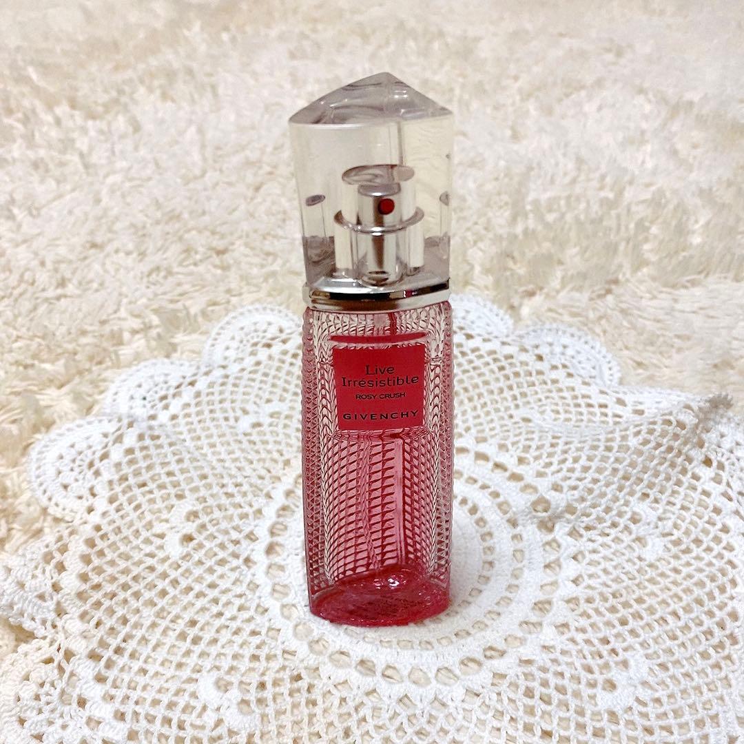 ジバンシー リヴイレジスティブルロージークラッシュ