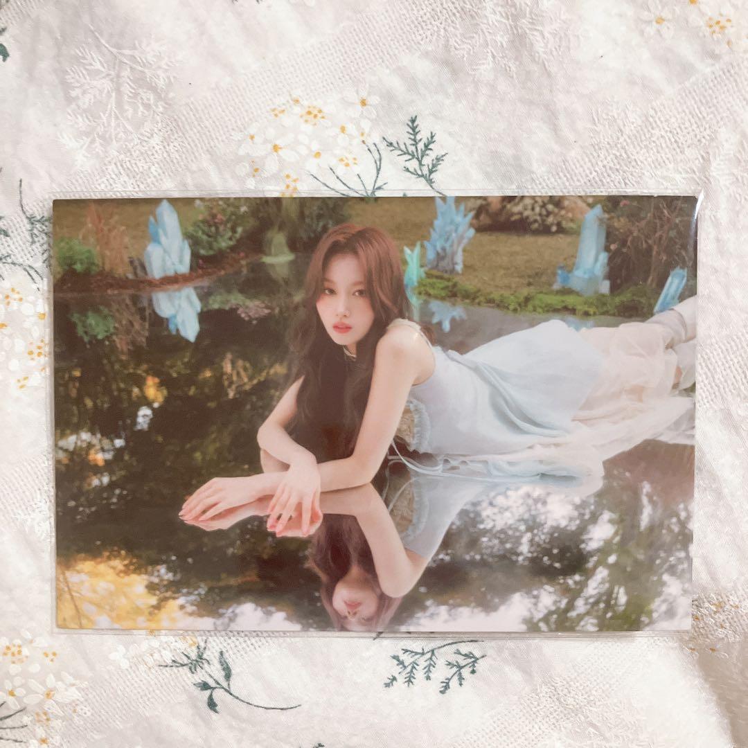 TWICE With YOU-th 直筆 サイン ポストカード サナ USA限定 - メルカリ