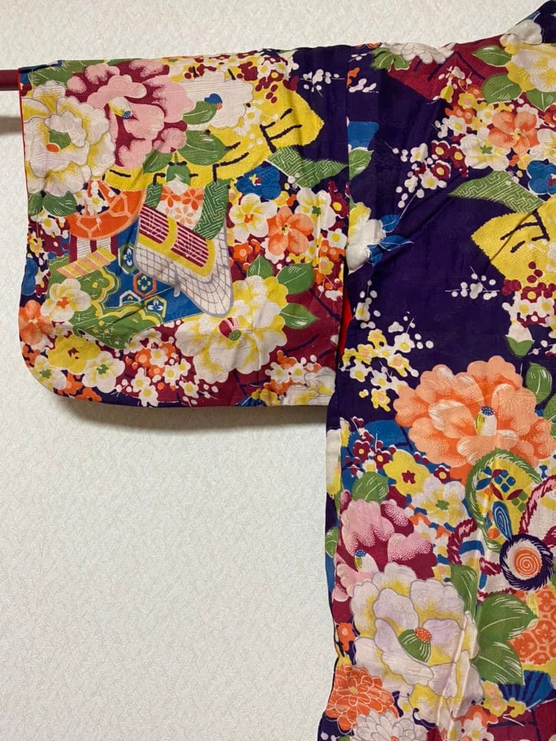 No.86正絹アンティーク子供着物しつけ糸付き綺麗です着丈86.5センチ裄丈41