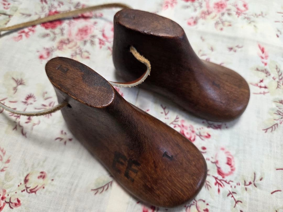 アンティーク木製子供靴型 shoe mold