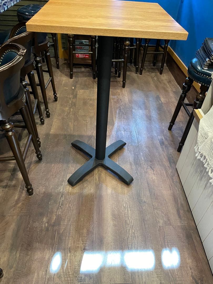 カウンターテーブル　ハイテーブル