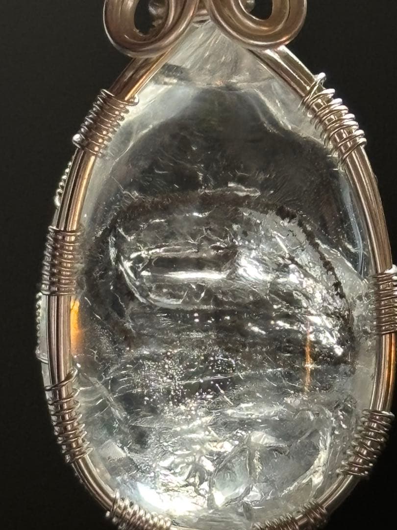 水入り水晶　流砂入り水晶　エレスチャル　ペンダントトップ　チャーム　天然石