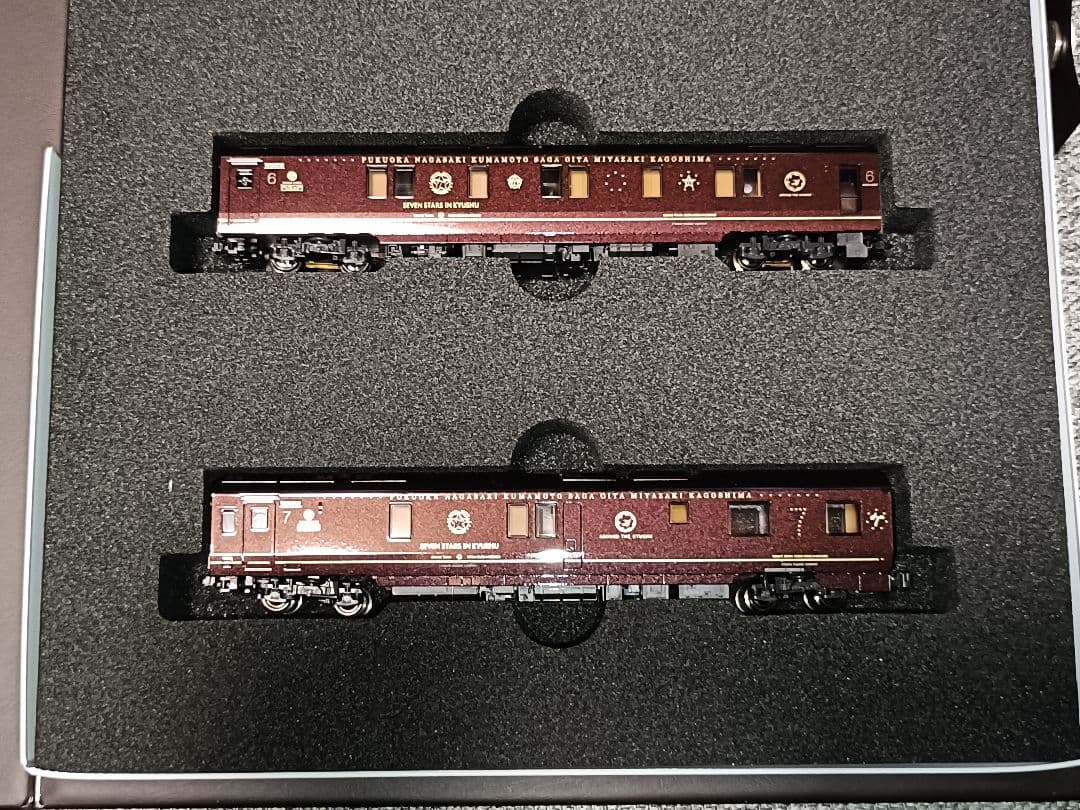 【未使用】KATO 10-1519クルーズトレイン「ななつ星in九州」8両セット