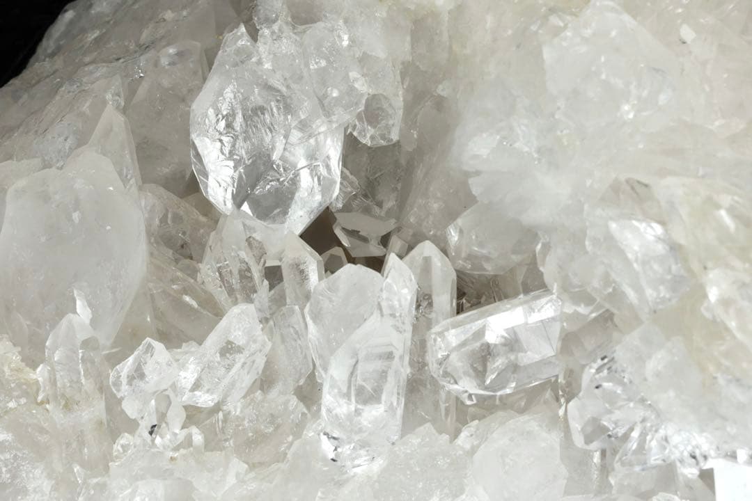 天然石 水晶クラスター 42.4kg 台座付 原石 鉱石 クオーツ クォーツ