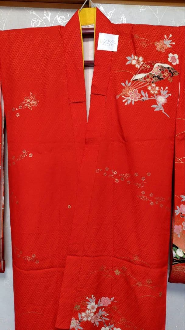 RK549子供着物着丈136センチ裄丈57センチ重ね襟付き綺麗美品7歳前後用