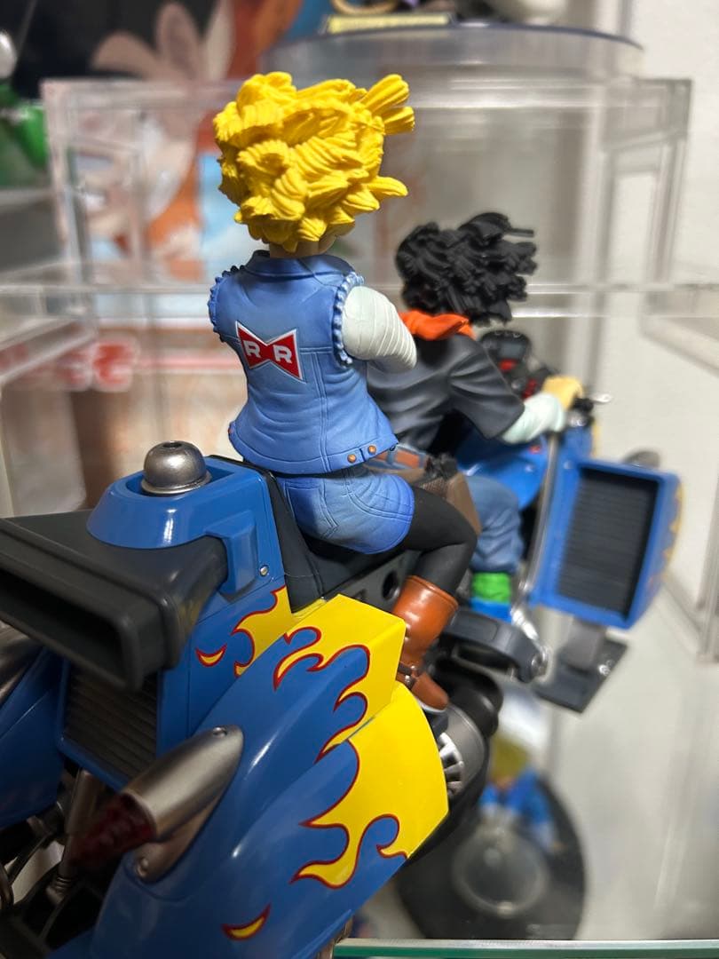 箱有り ドラゴンボール デスクトップリアルマッコイ人造人間17号 18号