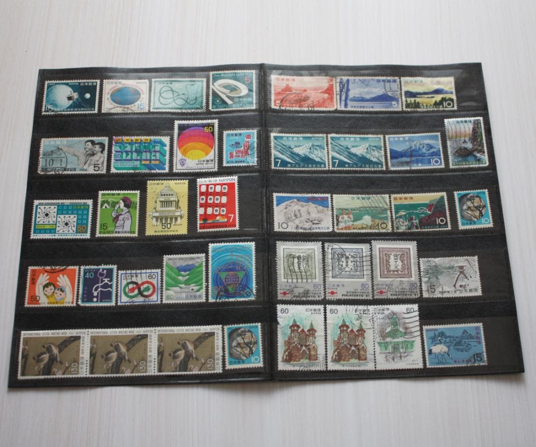 切手・ストックブック・赤・1冊・326枚