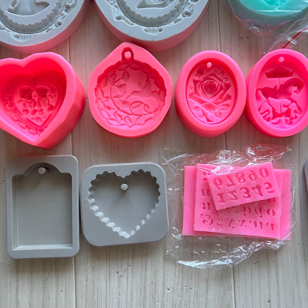 石鹸 石膏 レジン キャンドル シリコンモールドセット 動物 植物等 33個入り