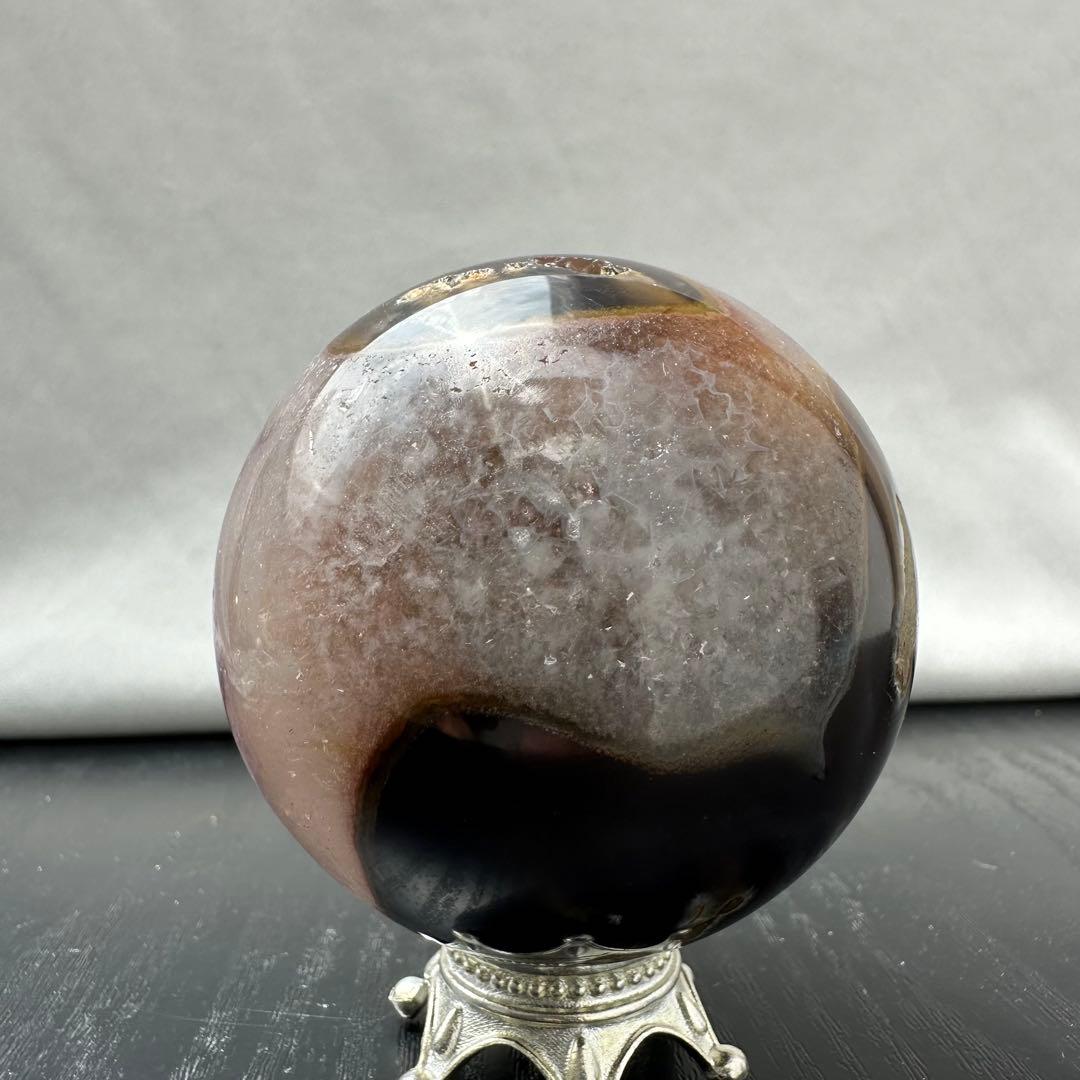 天然石アメジストの笑い口　置物　スフィアE.89