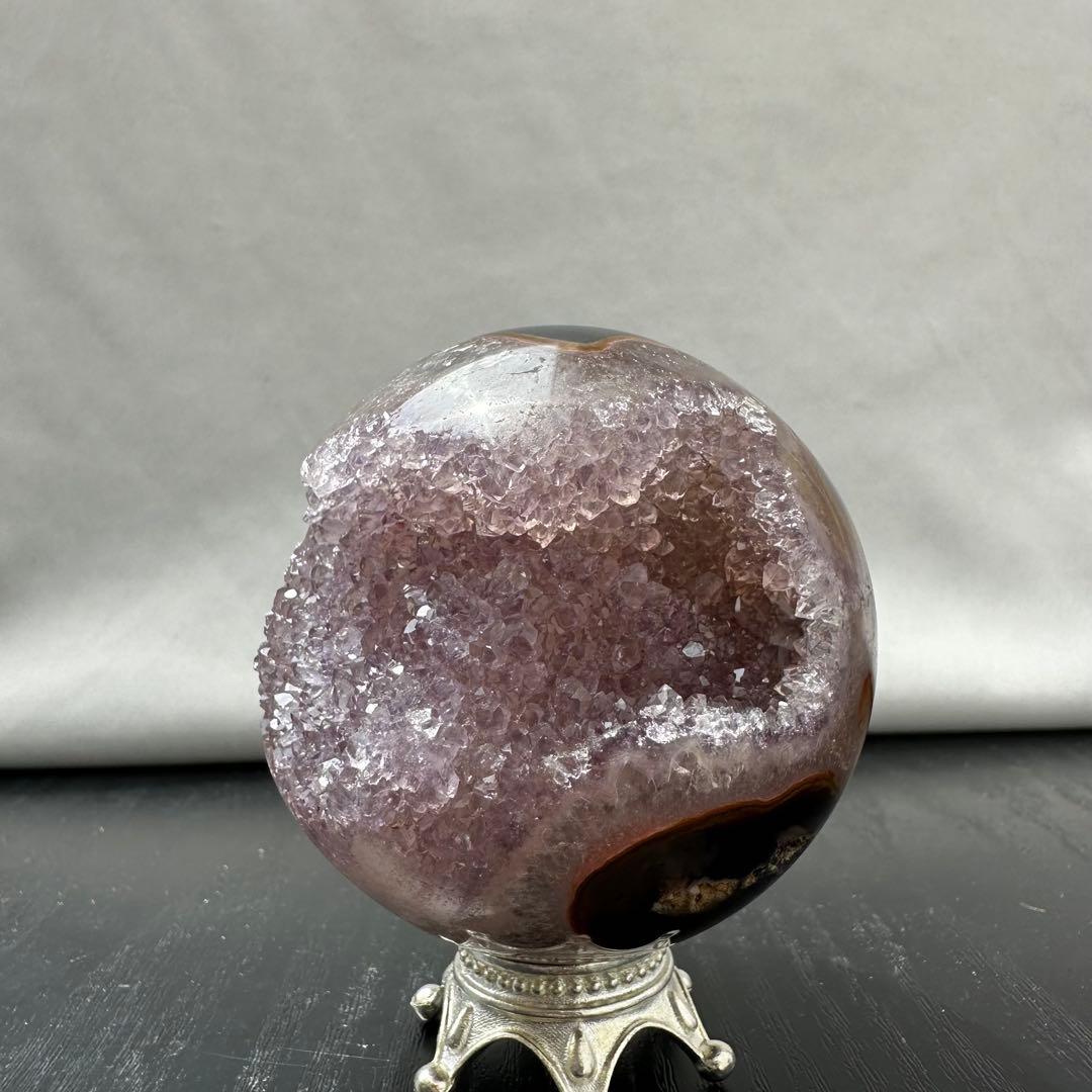 天然石アメジストの笑い口　置物　スフィアE.89