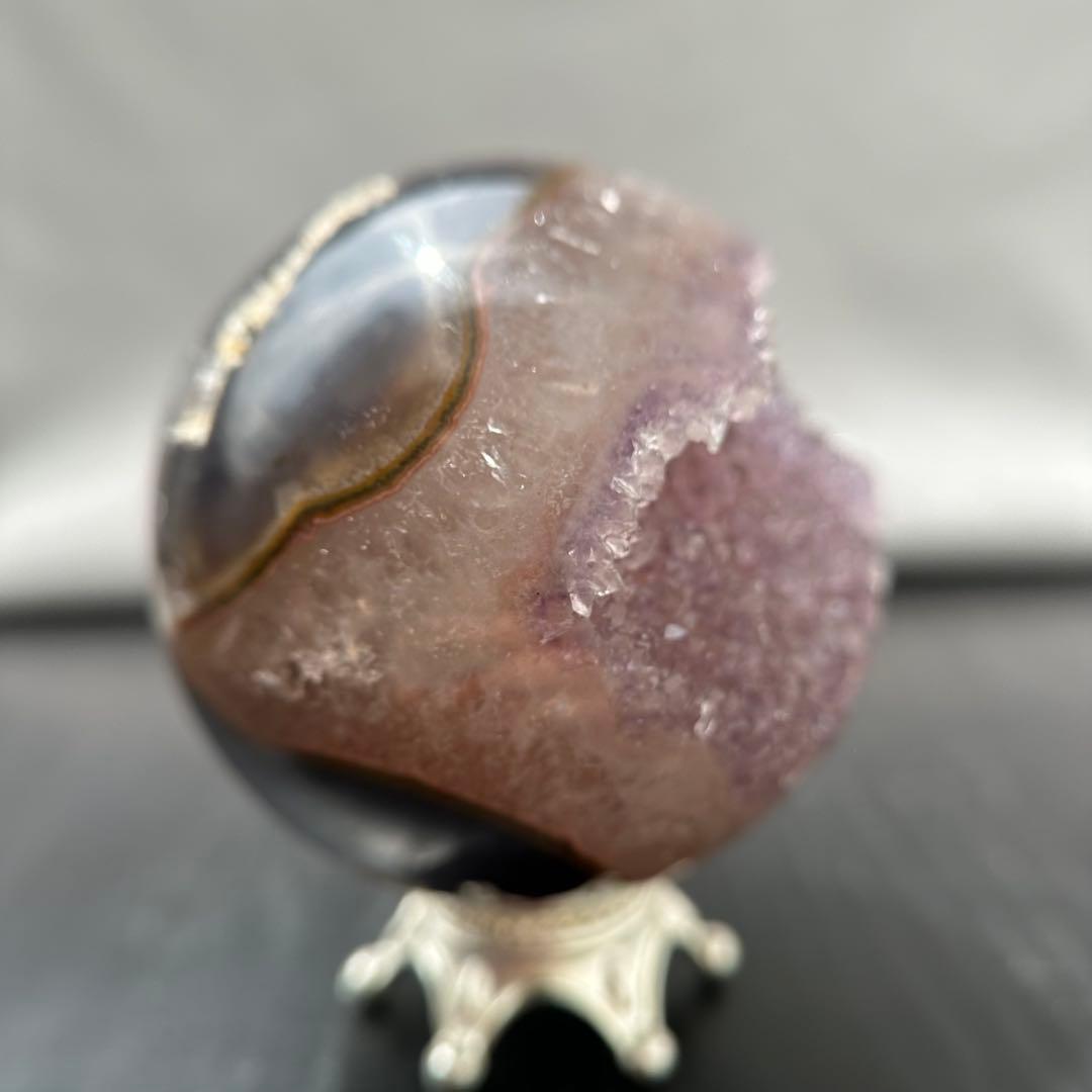 天然石アメジストの笑い口　置物　スフィアE.89