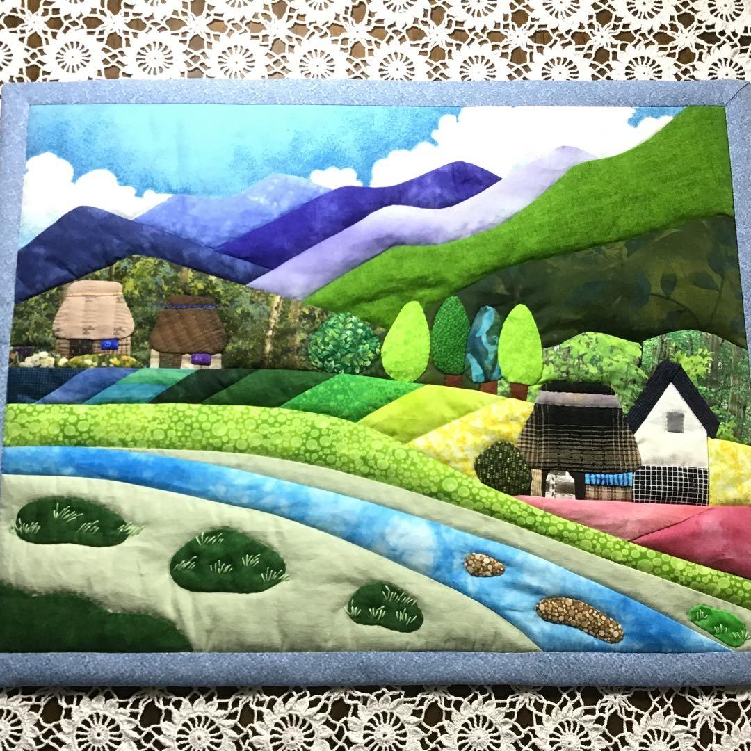 パッチワークキルト♪古民家村♪夏の風景タペストリー♪52×41 - メルカリ