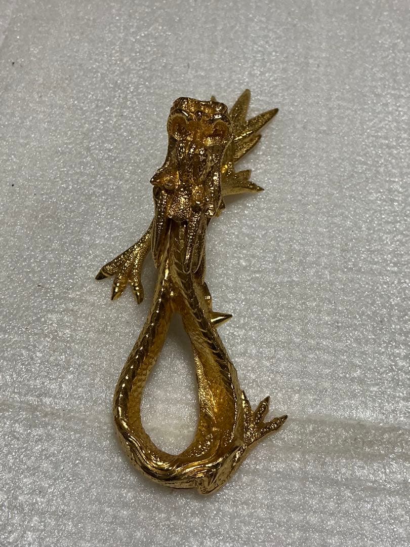 黄金に輝く、龍の置物／24kGP物（金メッキ）【本体のみの置物】。