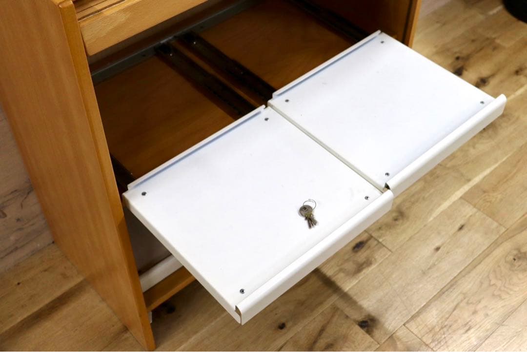 GMHH94C○HOV DOKKA / ホブドッカ キャビネット ロールアップ