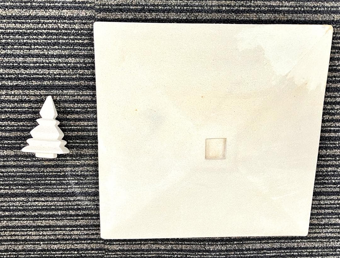 プルメリア柄の灯篭　灯籠　パラス石　アジアン照明　バリ雑貨