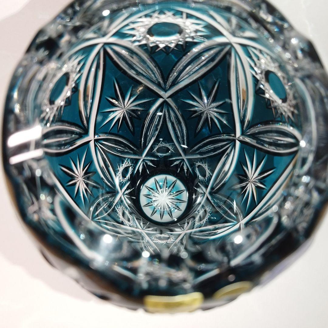 希少】エルベクリスタル 色被せ花瓶 シーブルー 高さ23cm - メルカリ