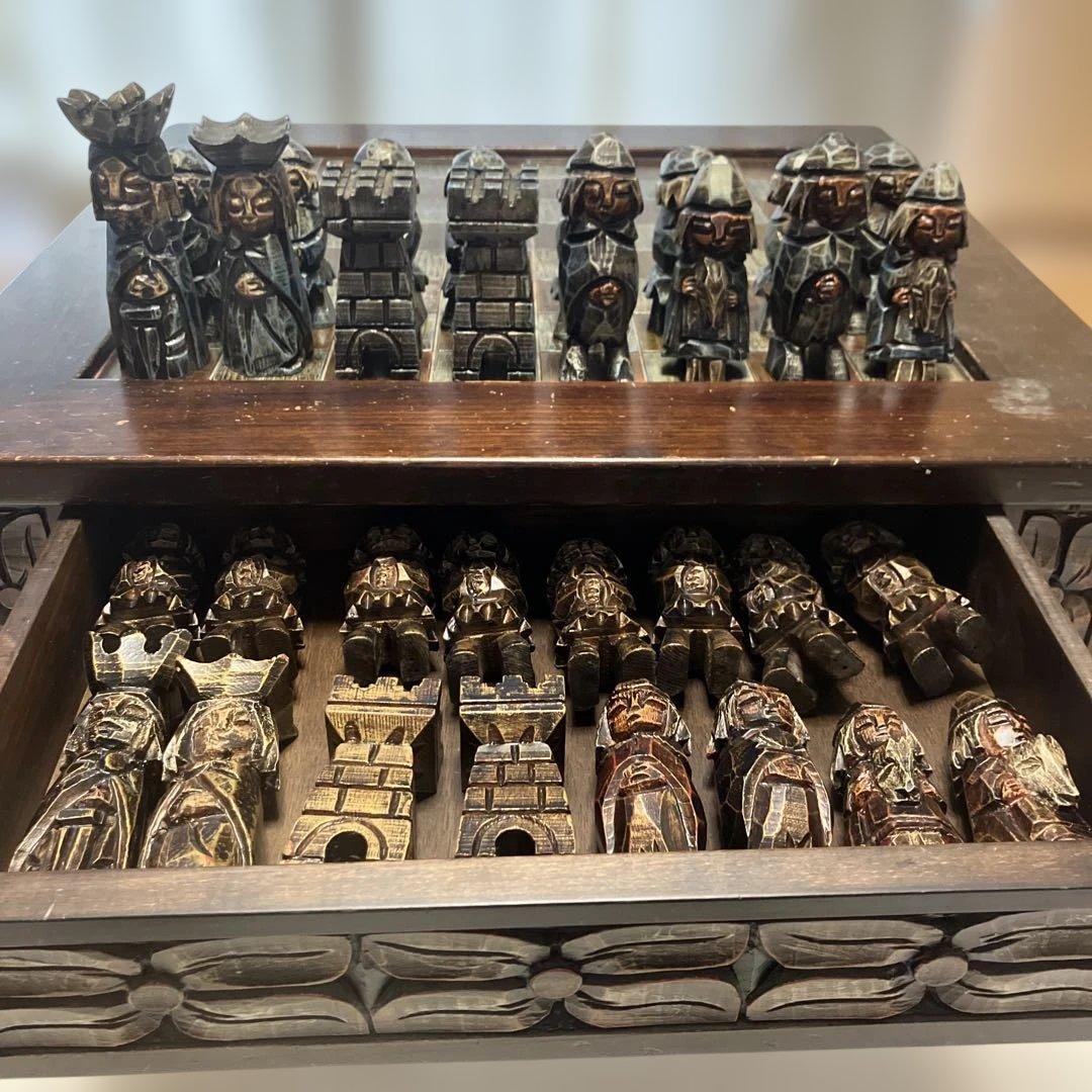 アジアン家具　チェス・ローテーブル