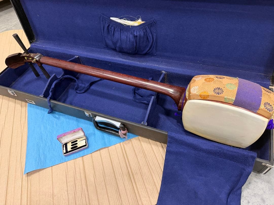 三味線本体 ケース付き 標準サイズ