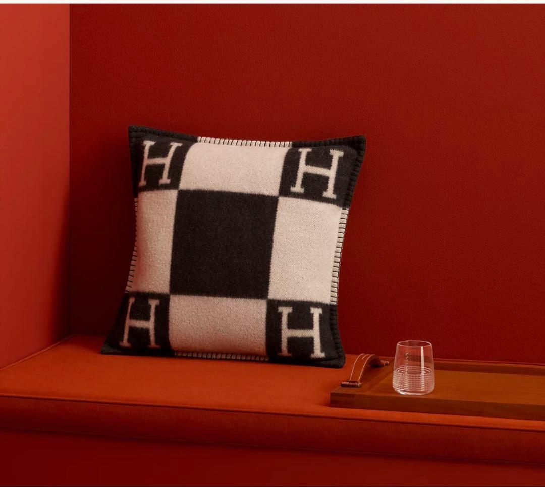 ☆未使用に近い☆HERMESクッション 《アヴァロン》 PM