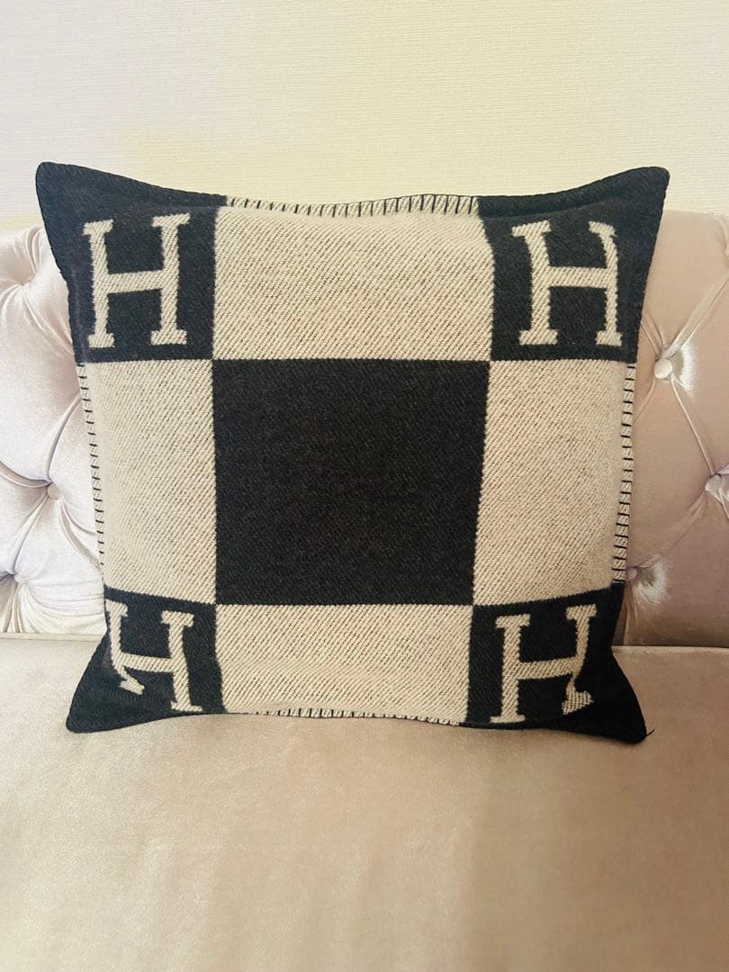 ☆未使用に近い☆HERMESクッション 《アヴァロン》 PM