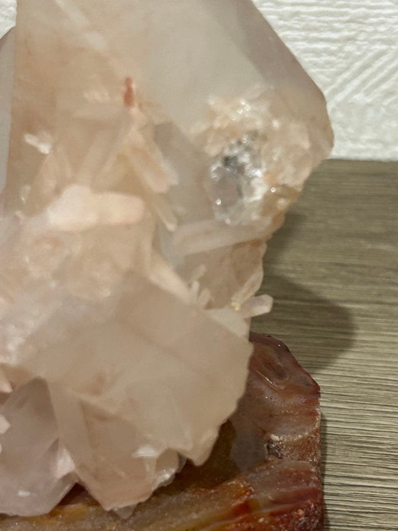 優しいピンクマニカラン水晶クラスター　 大きめサイズ