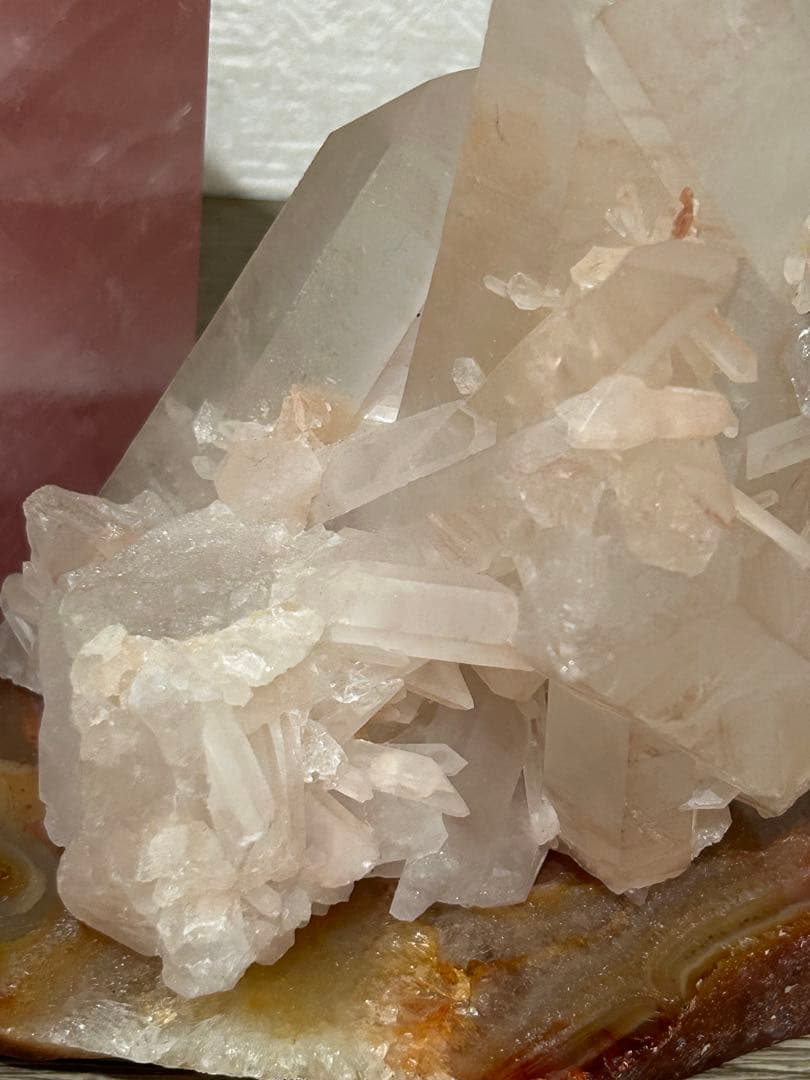 優しいピンクマニカラン水晶クラスター　 大きめサイズ