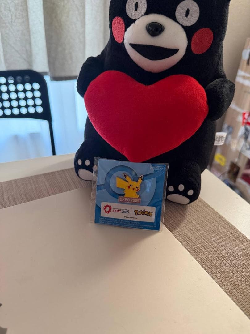 RARE 大阪関西万博 ピカチュウ ピンバッジ　EXPO2025 ポケモン